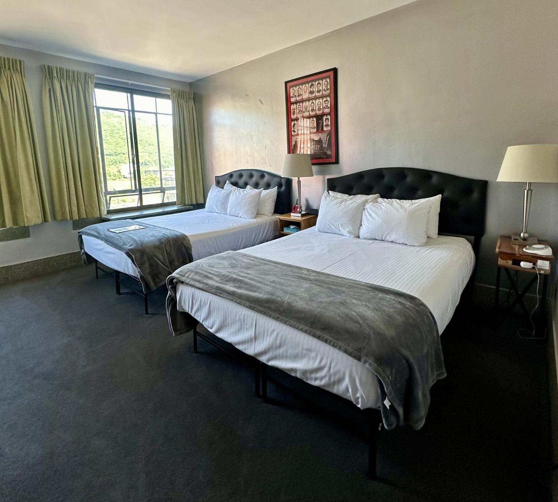 Latchis Hotel Brattleboro Extérieur photo