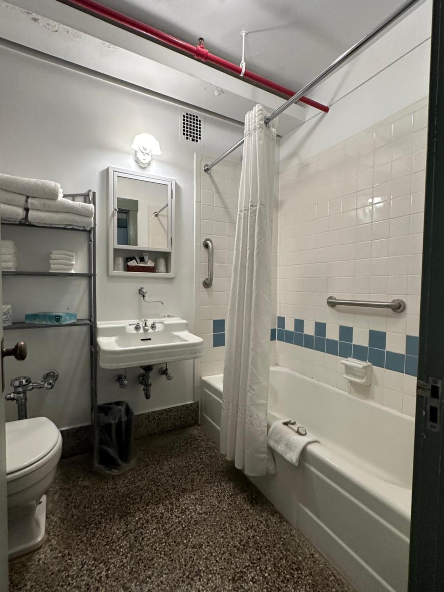 Latchis Hotel Brattleboro Extérieur photo