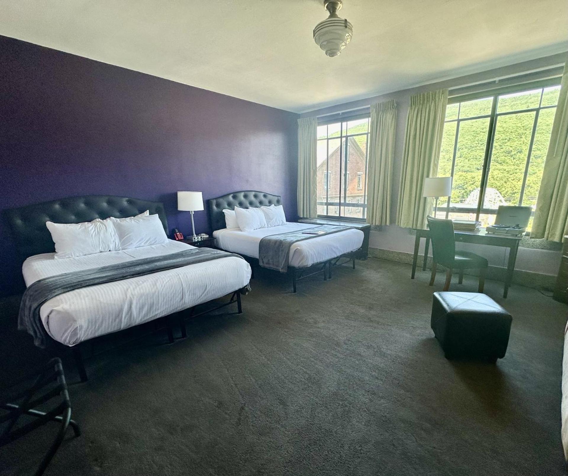 Latchis Hotel Brattleboro Extérieur photo