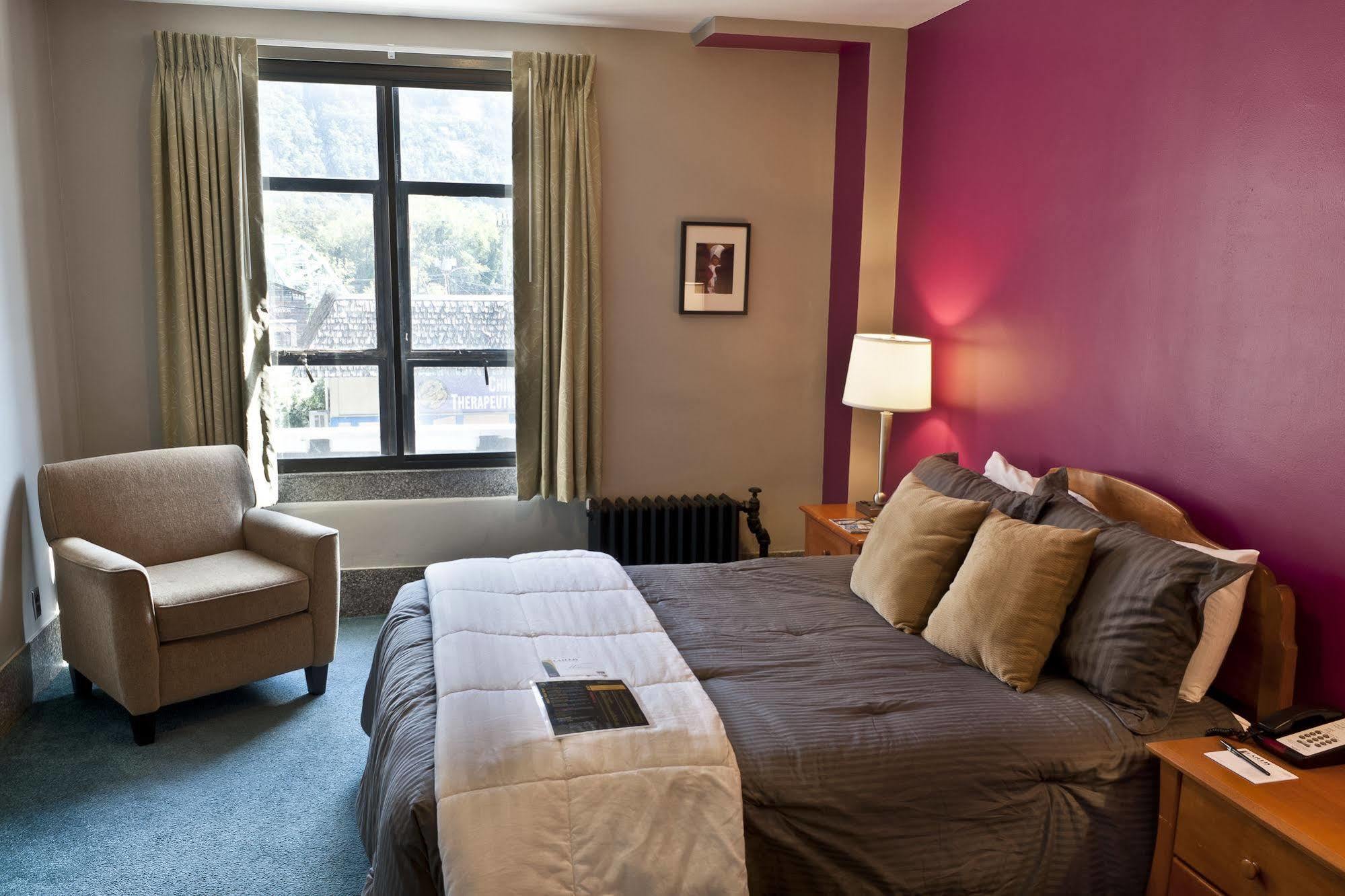 Latchis Hotel Brattleboro Extérieur photo